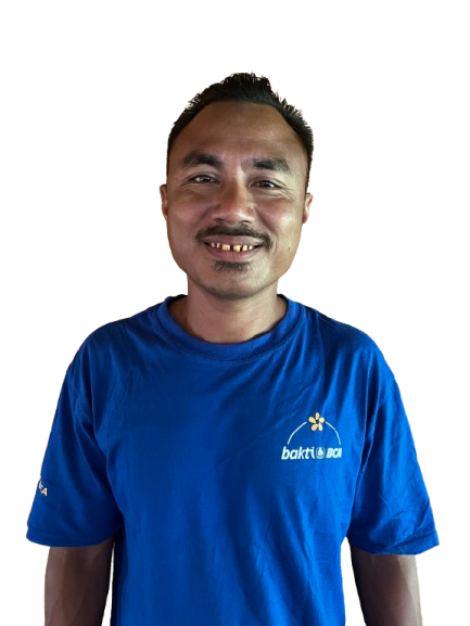 Marthinus Tay Pekambani, S.Pd